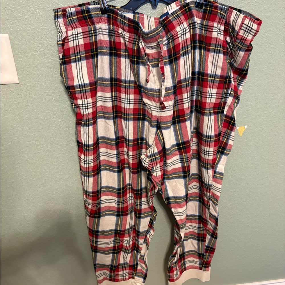 Old Navy Red and White Plaid Pajama Pants